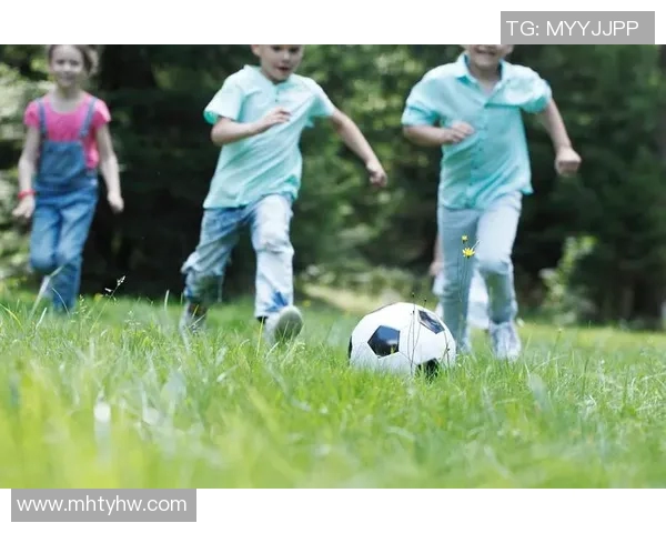 学踢足球从基础到进阶的全面指南助你成为球场上的佼佼者